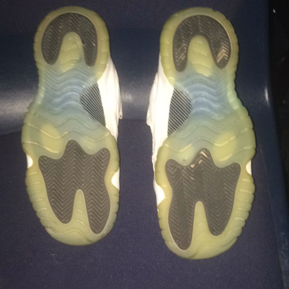 Jordan 11 legend blues - Picture 2 of 7